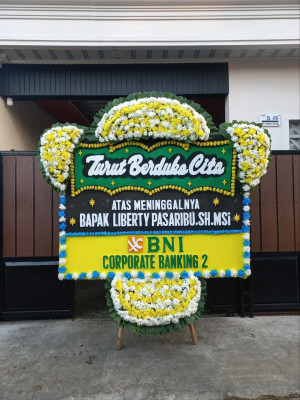 Papan Bunga Duka di Pasirbiru
