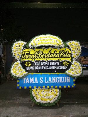 Papan Bunga Duka di Pasirbiru